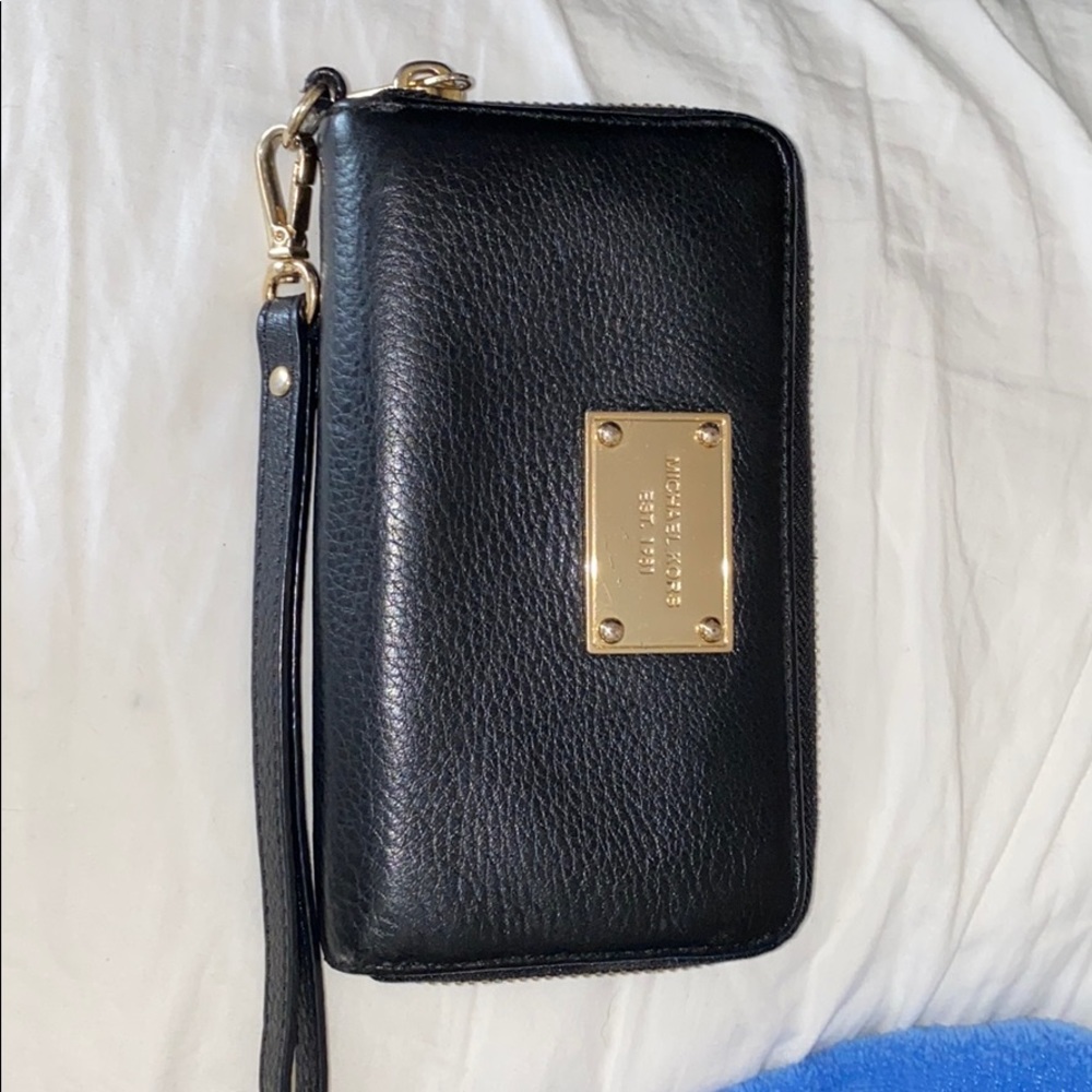 Michael Kors Wristlet